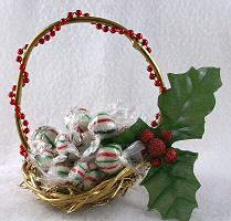 Free Holiday Craft Pattern - Christmas Delightful Candies Basket