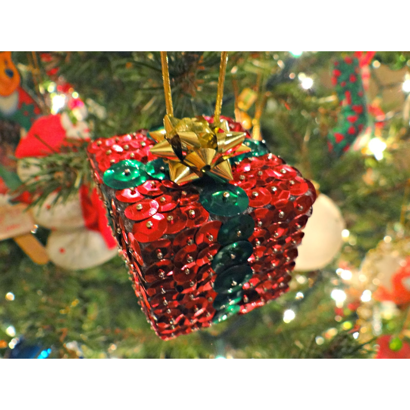 Sequin Christmas Ornament Package