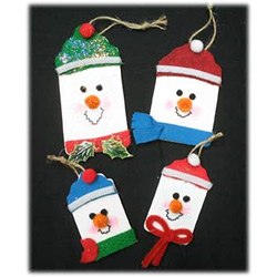 Cute Wood Tag Snowmen Family - Free Christmas Craft Project Instructions
